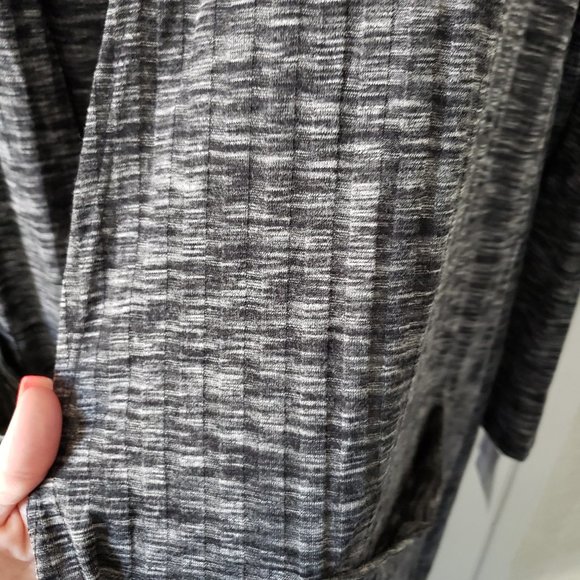 NWT grey striped cardigan - Picture 5 of 6